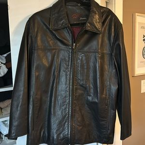 Men’s genuine leather jacket great condition
